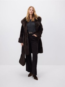 Płaszcz z imitacji futra - ciemnobrązowy