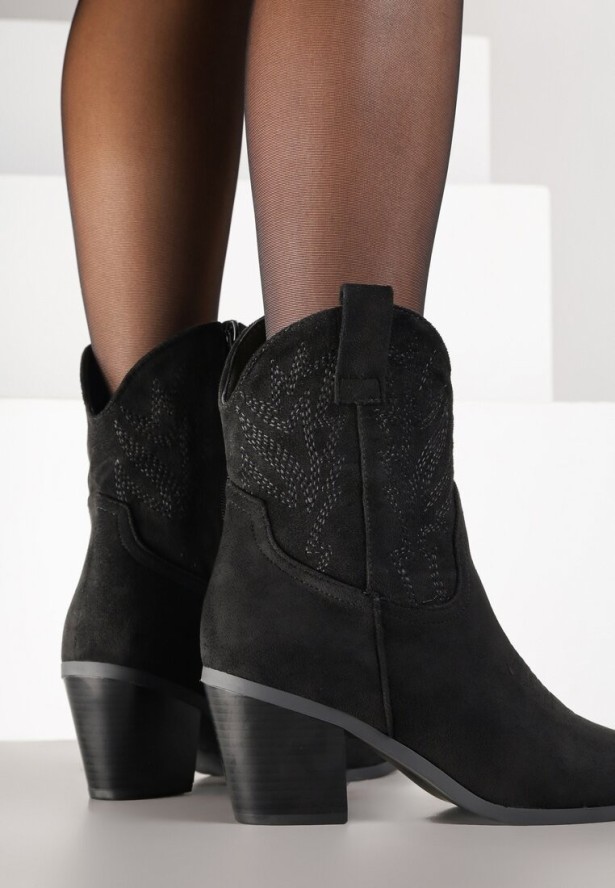 Czarne Botki Kowbojki z Haftem na Stożku Pomna