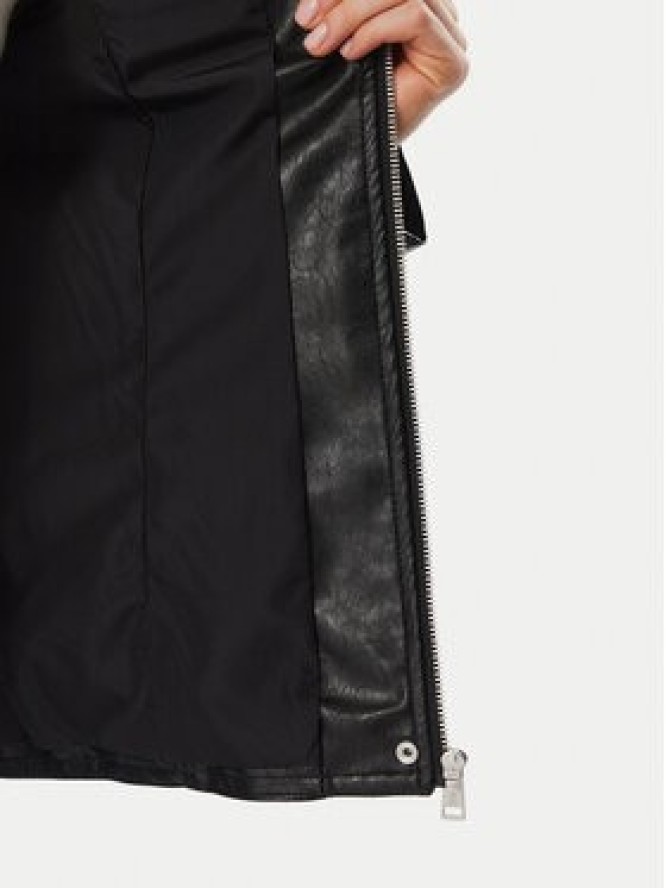 Guess Kurtka z imitacji skóry W6YL17 W2907 Czarny Regular Fit