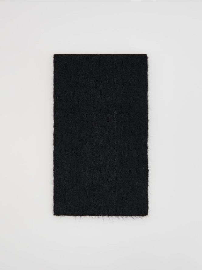 Szalik z dodatkiem wełny - czarny