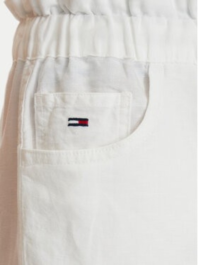 Tommy Jeans Szorty materiałowe DW0DW22227 Biały Regular Fit
