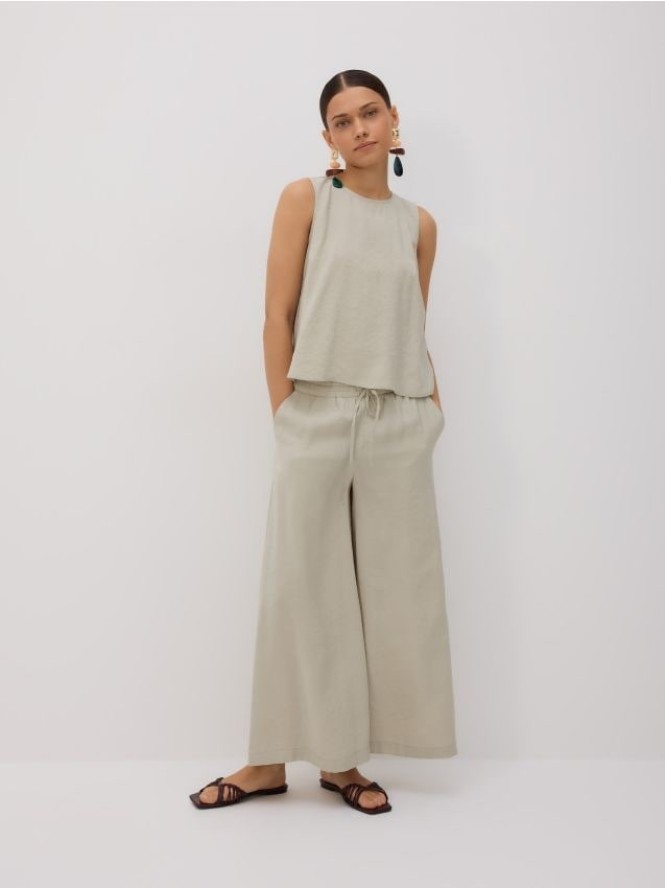 Szerokie spodnie z modalu - jasnozielony