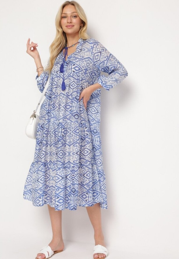 Niebieska Rozkloszowana Sukienka w Stylu Boho Wiązana przy Dekolcie z Falbankami Dimasia