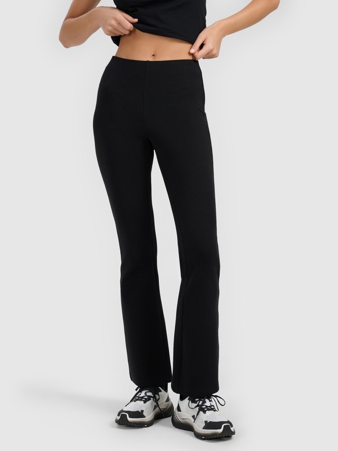 4F Legginsy dzianinowe z rozszerzanymi nogawkami damskie - czarne M