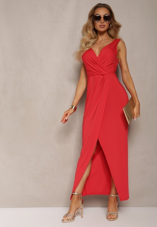 Czerwona Kopertowa Sukienka w Koktajlowym Stylu z MarszczeniemKalkisa
