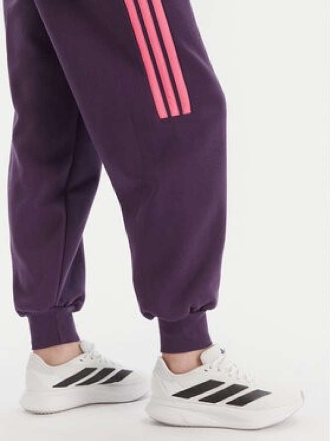 adidas Spodnie dresowe Tiro 3-Stripes JM9072 Fioletowy Loose Fit