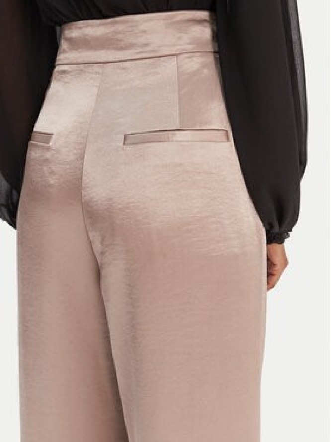 Guess Spodnie materiałowe W6RB66 W2612 Beżowy Slim Fit