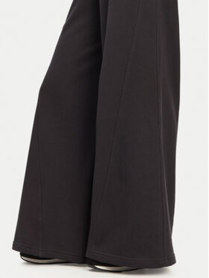 Reebok Spodnie dresowe 100214071 139-18-00 Czarny Regular Fit