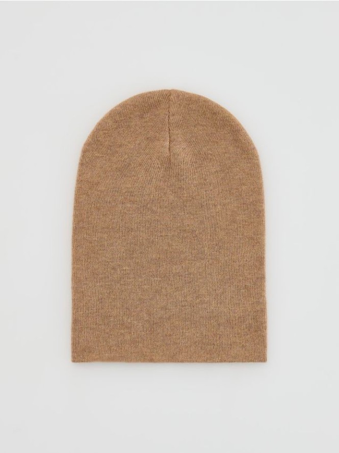 Czapka z wiskozą - kremowy