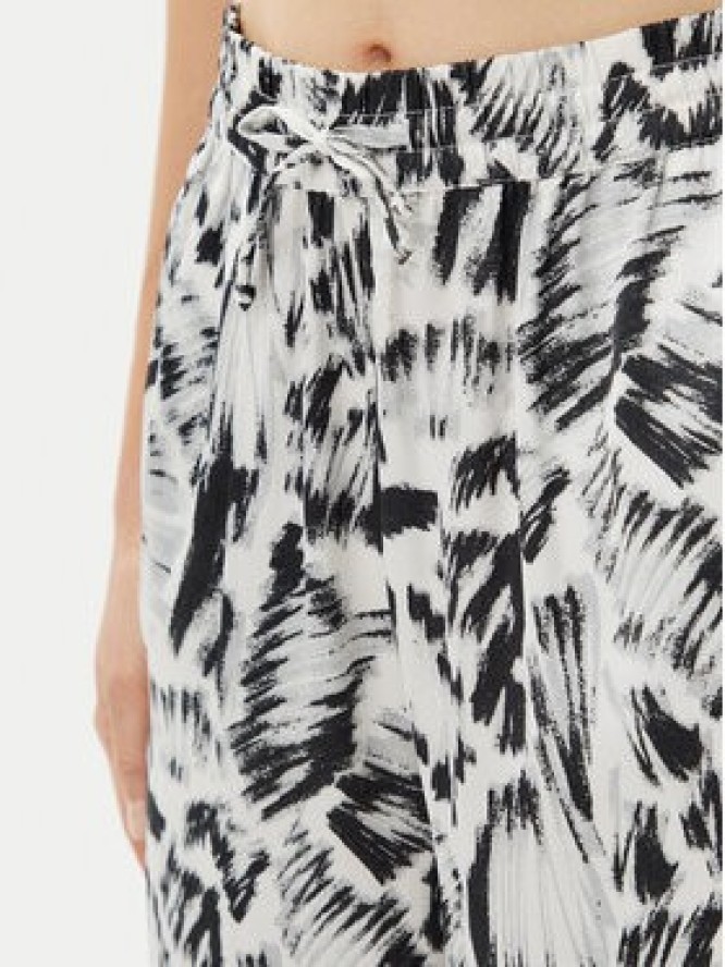 Volcom Spodnie materiałowe Alix B1212504 Biały Relaxed Fit