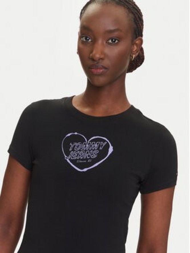 Tommy Jeans T-Shirt Heart DW0DW21390 Czarny Slim Fit