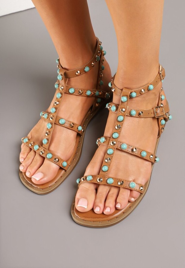 Brązowe Sandały Rzymianki Ozdobione Koralikami Asmoi