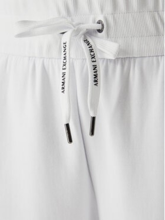 Armani Exchange Spodnie dresowe XW001745 AF10818 U0002 Biały Regular Fit