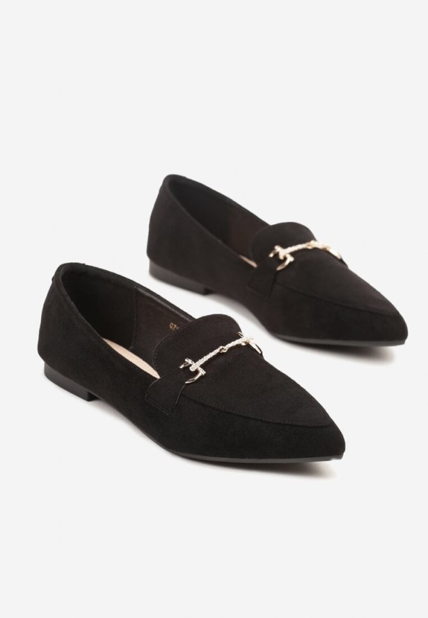 Czarne Mokasyny Vices ze Szpiczastym Noskiem Zdobione Aplikacją Rilosia