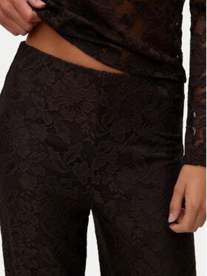 Vero Moda Spodnie materiałowe Neline 10335568 Brązowy Regular Fit