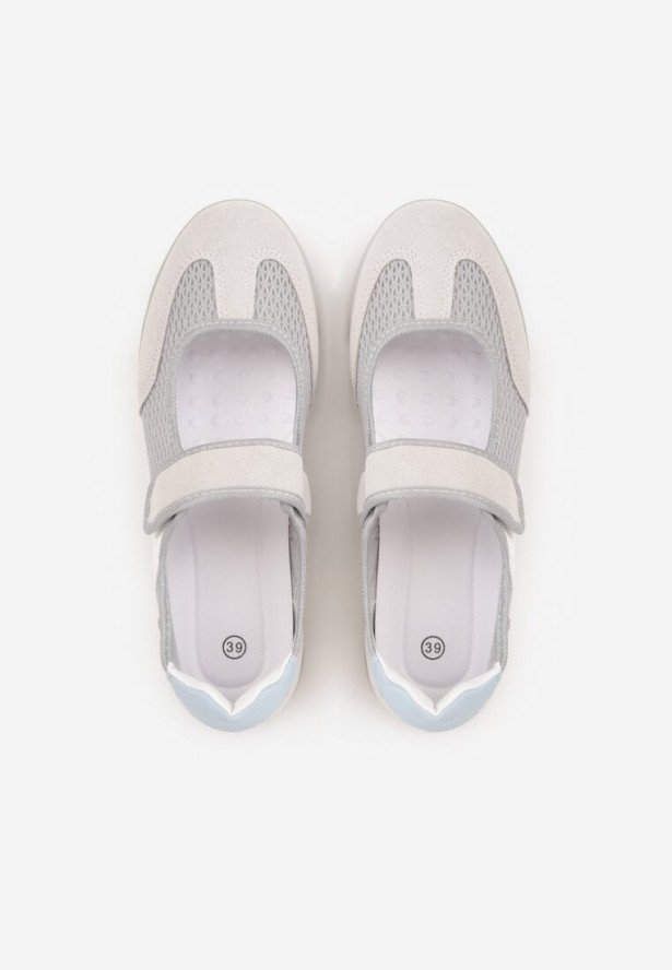 Szare Tenisówki Typu Sneakeriny Ozdobione Napisem Emirinne