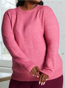 Sweter basic z domieszką wełny Plus Size - różowy