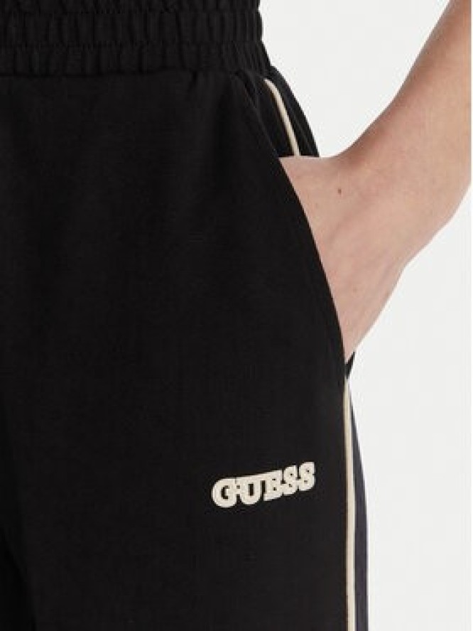 Guess Spodnie dresowe V6GB16 K4777 Czarny Regular Fit