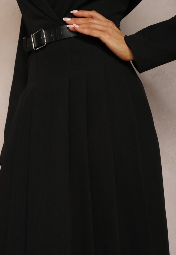 Czarna Spódnica Midi Trapezowa z Zakładkami i Paskiem ze Sprzączką Akiye