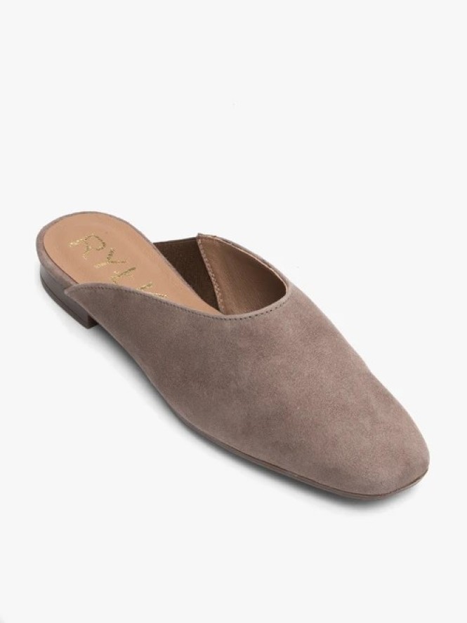 Szare klapki mule
