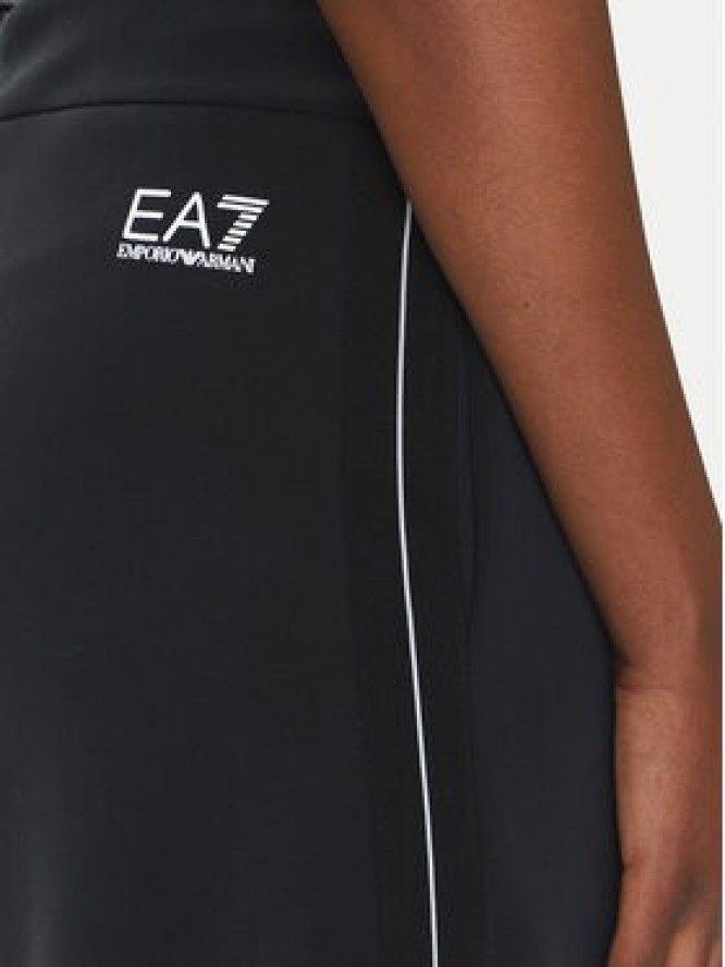 EA7 Emporio Armani Szorty materiałowe 7W000176 AF12643 UC001 Czarny Regular Fit