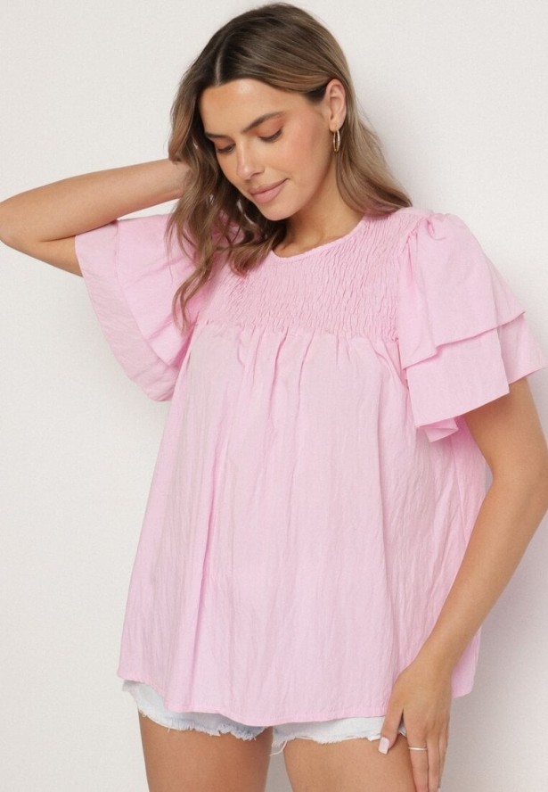 Różowa Bluzka z Wiskozą o Trapezowym kroju z Falbankami i Elastyczną Wstawką Dorlimi