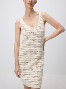 Ażurowa sukienka - złamana biel