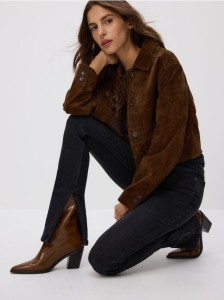 Jeansy slim fit z rozcięciem - czarny