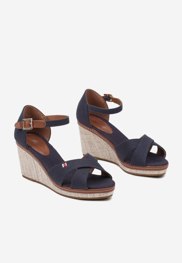 Granatowe Sandały na Koturnie z Paskiem z Klamerką Neolendra