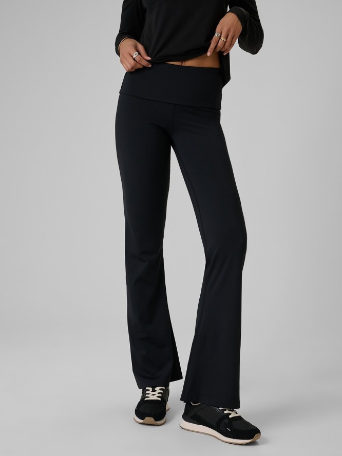 4F Legginsy z rozszerzanymi nogawkami damskie - czarne XS