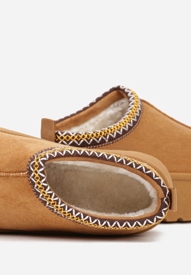 Brązowe Śniegowce z Ekozamszu na Platformie z Niską Cholewką z Ozdobnym Haftem Garvia