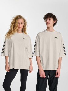 Oversized T-shirt Hummel Willy SW