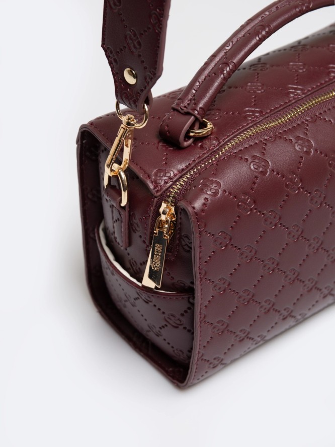 Torebka damska z ozdobnym tłoczeniem bordowa Lisetta 604