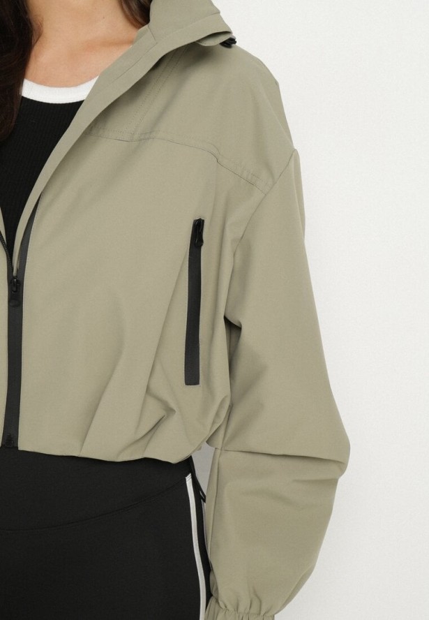 Ciemnozielona Sportowa Kurtka o Kroju Oversize z Kapturem i Ściągaczem w Pasie Voliana