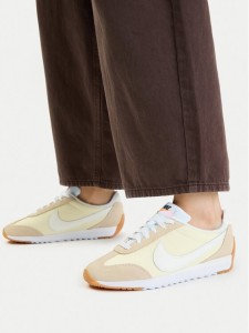 Nike Sneakersy Pacific HM4771 104 Żółty