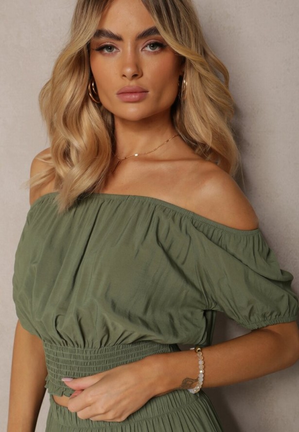 Zielony Letni Komplet z Wiskozy z Rozkloszowaną Spódnicą i Bluzką z Hiszpańskim Dekoltem Rallissa