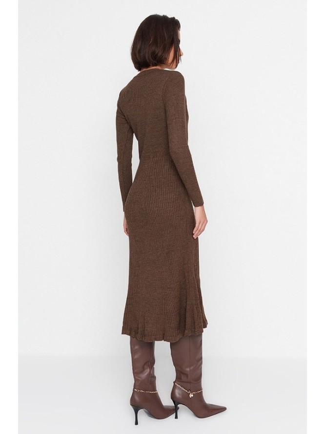 trendyol Sukienka dzianinowa w kolorze brązowym rozmiar: M