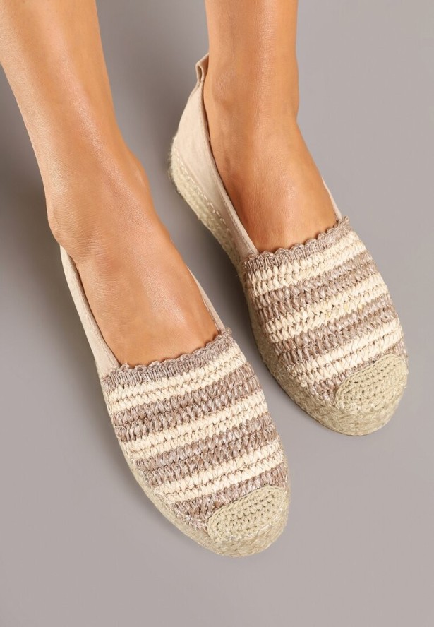 Ciemnobeżowe Espadryle na Platformie Ozdobione Plecionką w Stylu Boho Lelisse