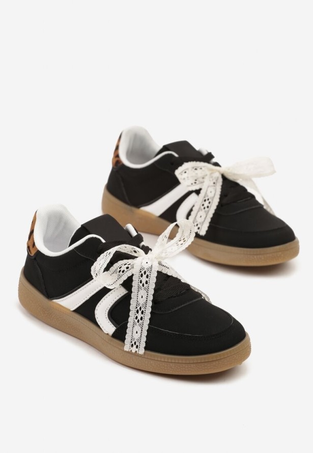 Czarne Sneakersy Typu Kultowe Tenisówki z Ozdobną Odpinaną Kokardą Korilinda