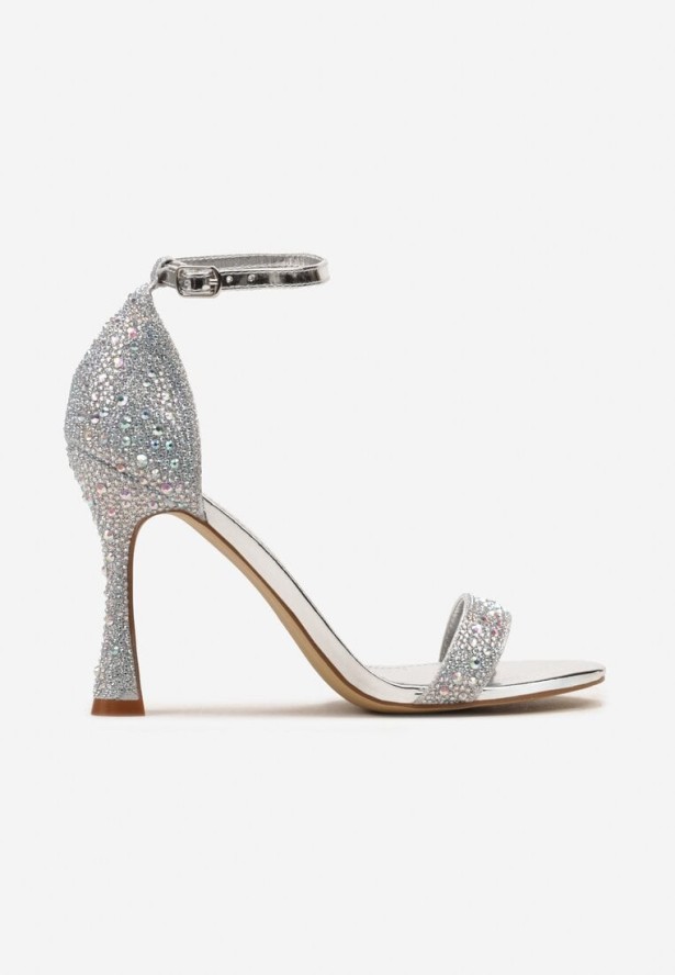 Srebrne Brokatowe Sandały na Klepsydrowej Szpilce z Drobnymi Cyrkoniami Isoldis