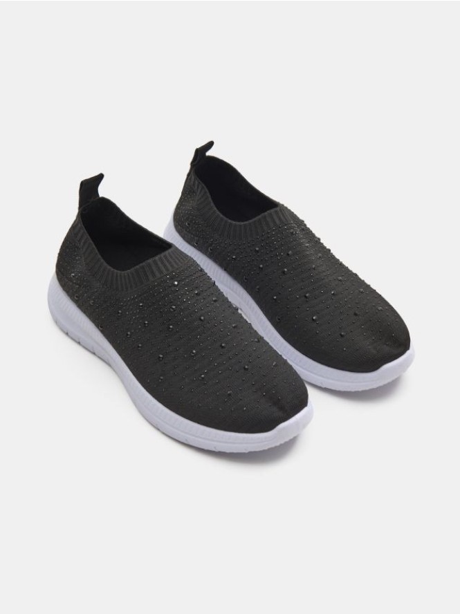 Trampki z kryształkowym wykończeniem - czarny