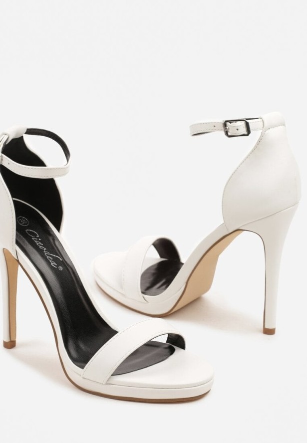 Białe Sandały na Szpilce ze Sprzączką wokół Kostki Relinis