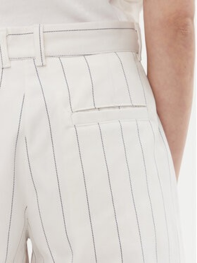 adidas Bermudy Pinstripe JC7684 Biały Loose Fit