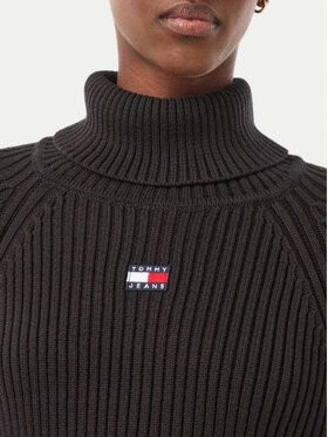 Tommy Jeans Sukienka dzianinowa Badge DW0DW23324 Czarny Slim Fit