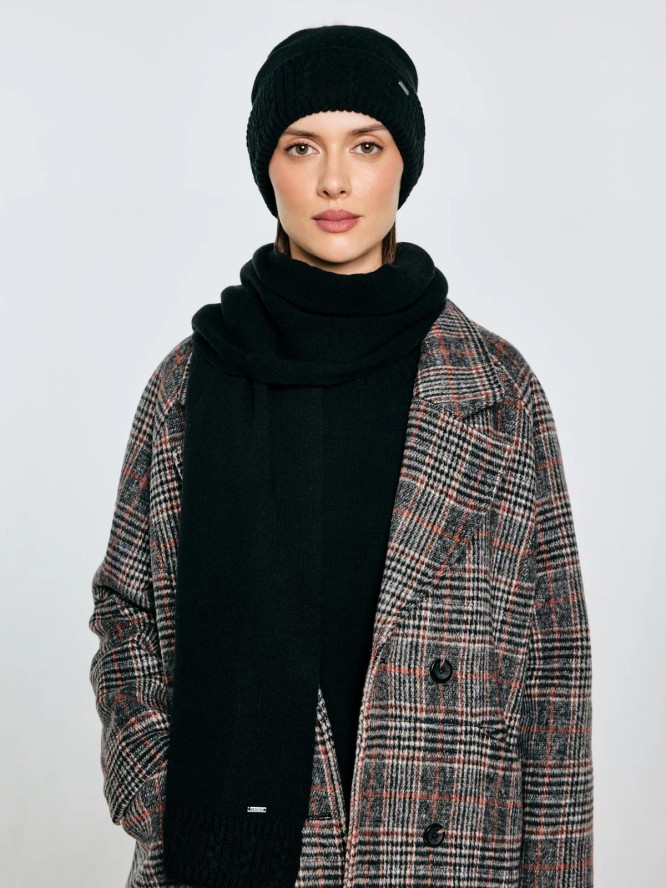 Szalik damski czarny Stanilos 906