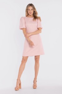 Elegancka sukienka koktajlowa z bufiastymi rękawami różowa