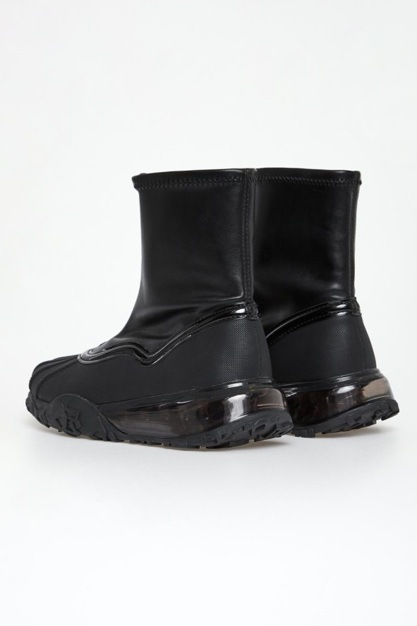 Botki damskie wysoką cholewką DKNY