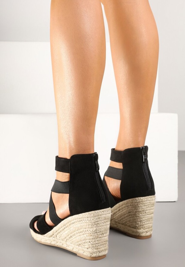 Czarne Sandały Vices na Koturnie Ozdobionym Plecionką Adisiel