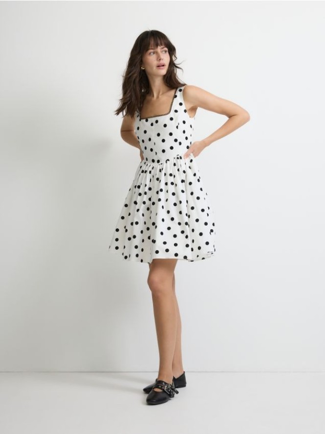 Bawełniana sukienka mini - kremowy