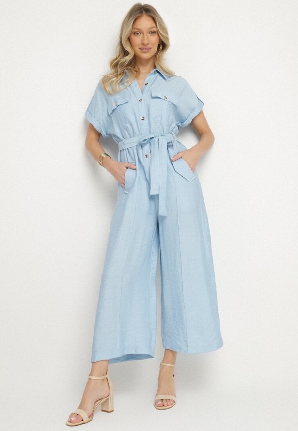 Niebieski Kombinezon z Paskiem i Ozdobnymi Kieszeniami Polsedi